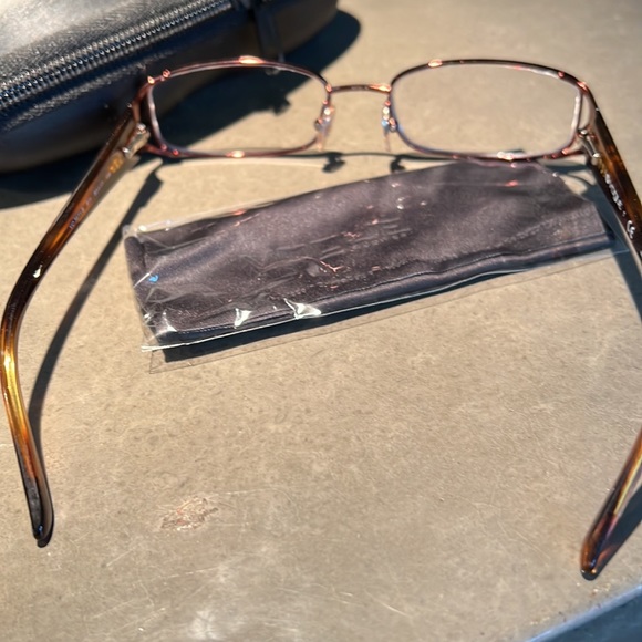 Sunglasses - Picture 4 of 5